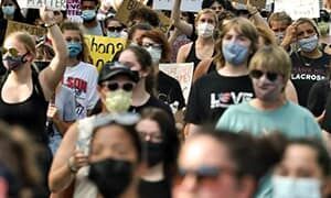 6 вещей, которые должны быть с собой, если рядом проходят массовые беспорядки