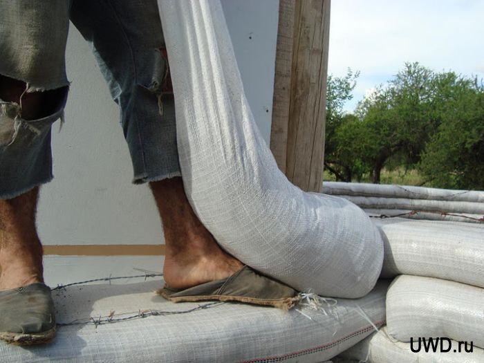 дома из мешков с землей