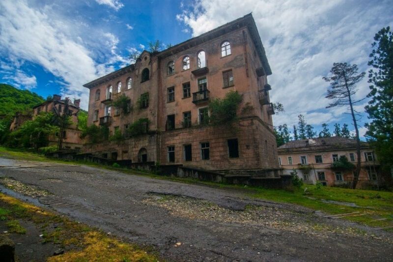 Дух апокалипсиса. Часть 2: Заброшенные города Абхазии