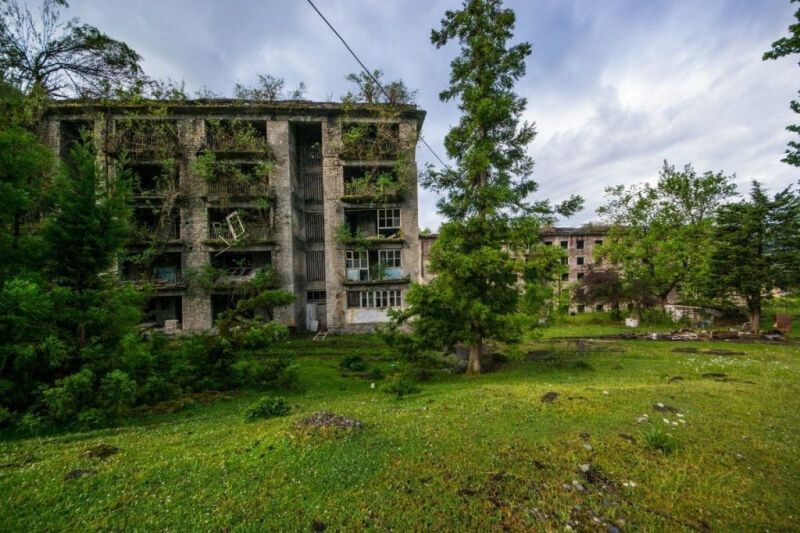 Дух апокалипсиса. Часть 2: Заброшенные города Абхазии