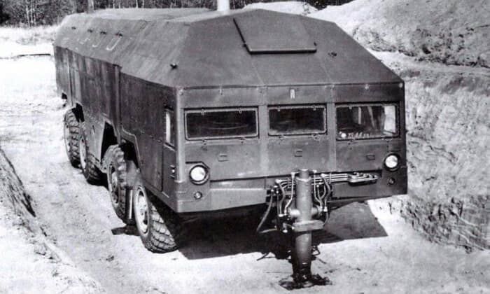 Экспериментальная военная техника: «Редут» — передвижной бункер на колёсах