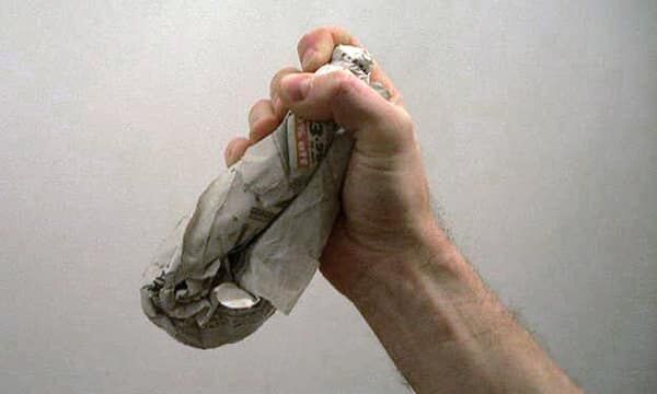 Импровизированное оружие самообороны: 9 предметов, которые можно носить с собой всегда и везде