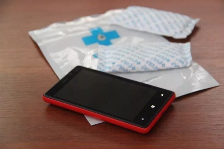 Как спасти утонувший смартфон