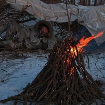 Ночевка зимой у костра в сильный мороз Ночевка зимой у костра в сильный мороз