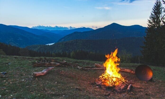 Разведение костра — 10 наиболее частых ошибок