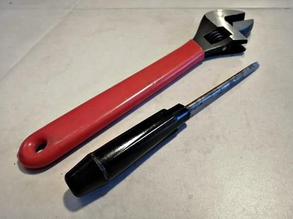 Снаряжение диггера: что берут на залаз в подземный объект