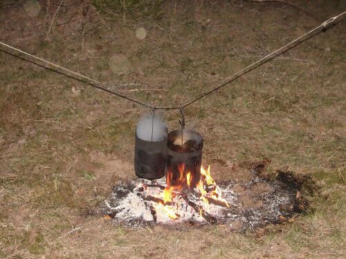 Способы подвеса котелка над костром