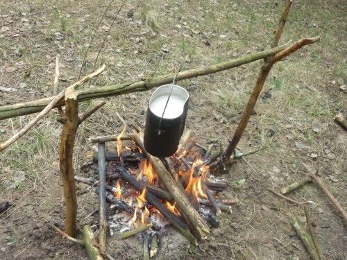 Способы подвеса котелка над костром