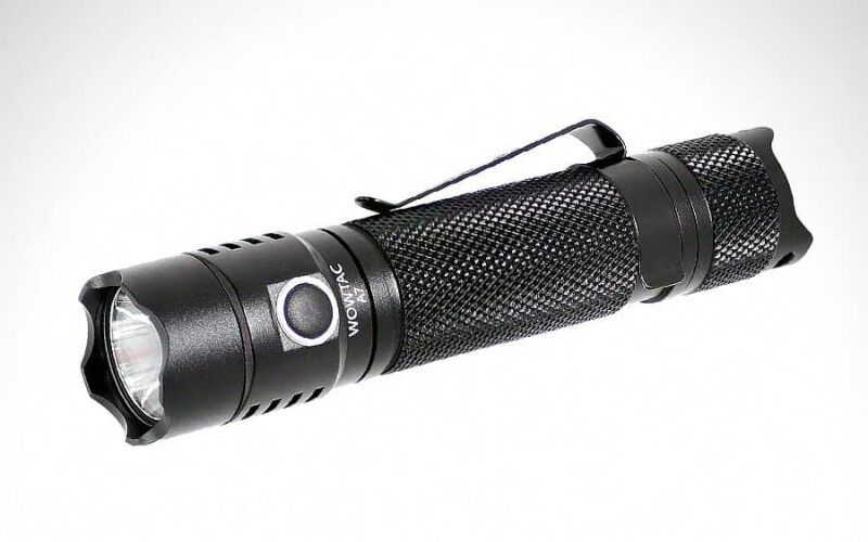 Тактические фонари: лучшие “карманные” модели 2020-го года