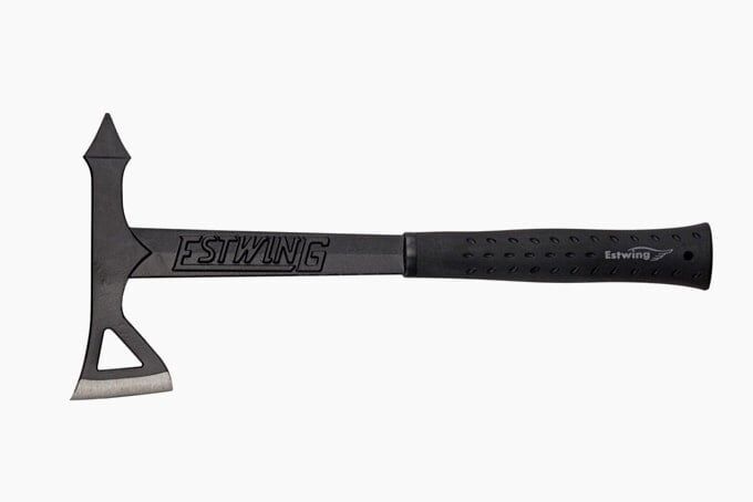 Тактический топор: Топ-12 лучших томагавков от известных брендов