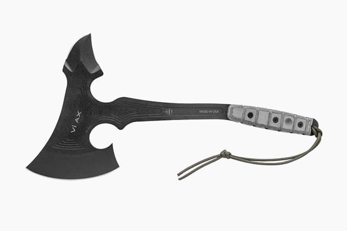 Тактический топор: Топ-12 лучших томагавков от известных брендов