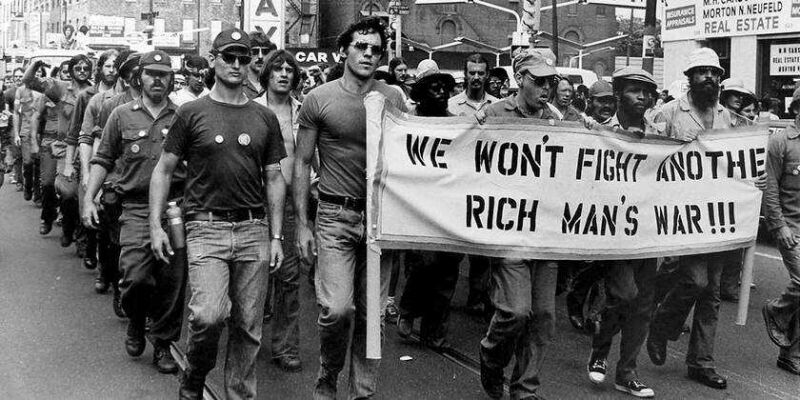 Удобство и протест: Как берцы завоевали сердца военных, неформалов, а затем и весь мир?