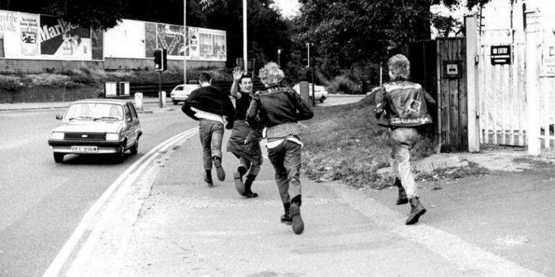 Удобство и протест: Как берцы завоевали сердца военных, неформалов, а затем и весь мир?