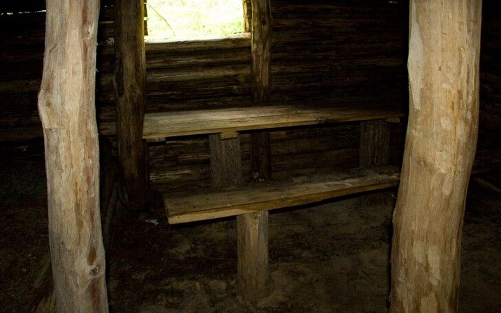 вход в землянку